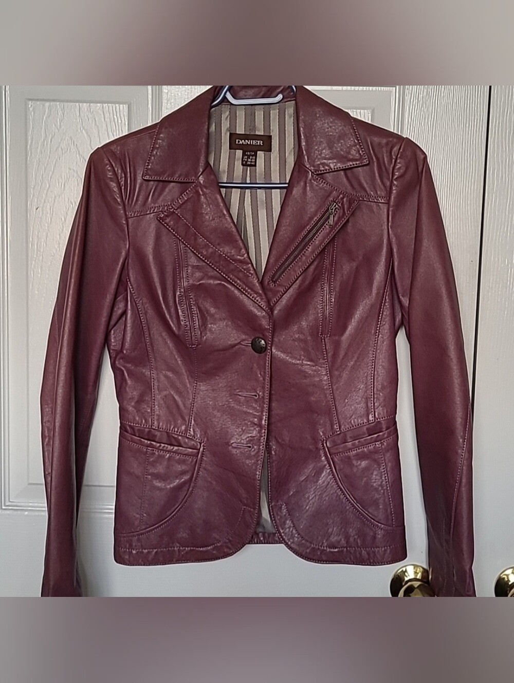 Danier - GENUINE Leather Purple Blazer Jacket - Fits XS to S - Picture 1 of 4